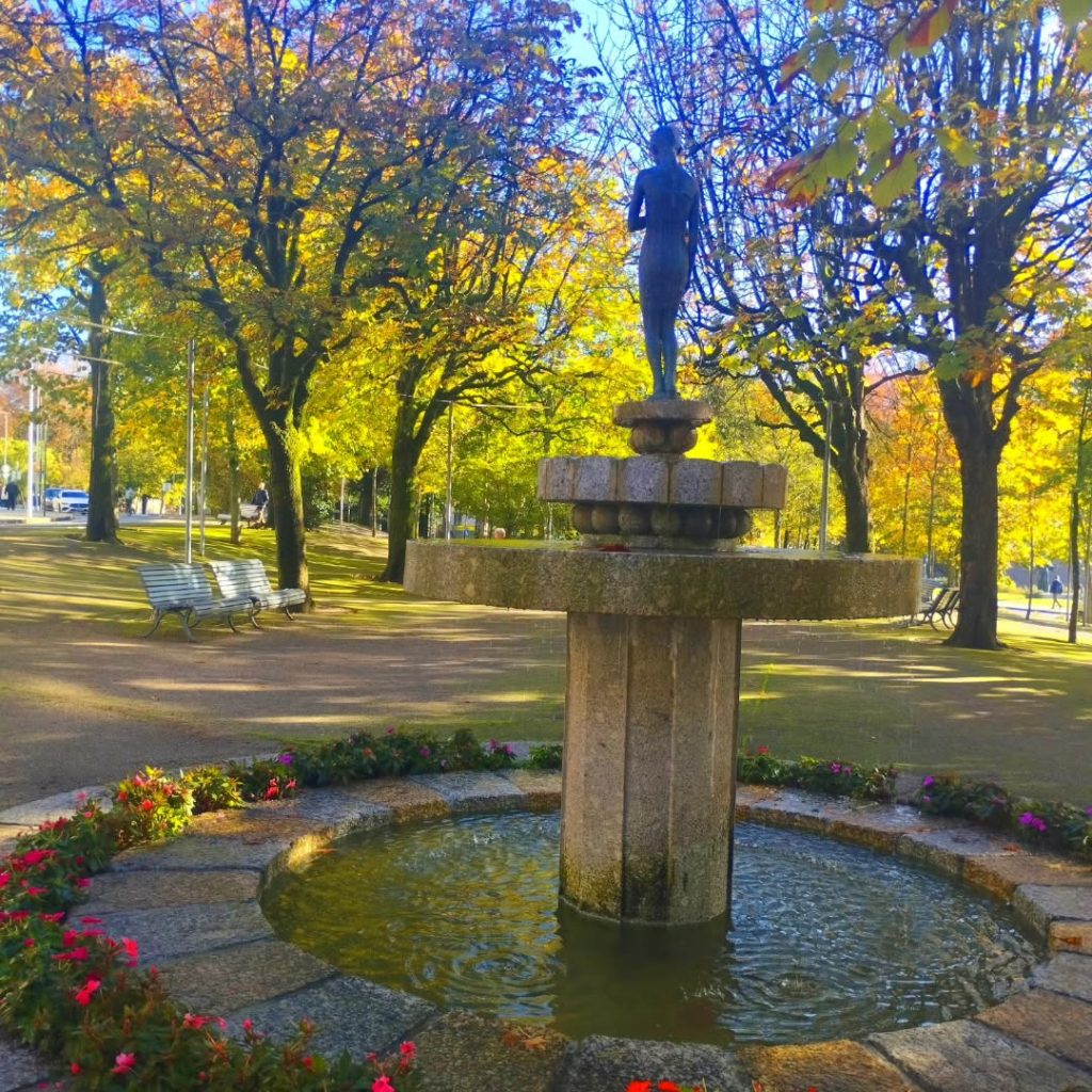 Instagram post from potirincon. This post is in position 5.