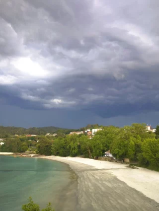 Instagram post from potirincon. This post is in position 4.
