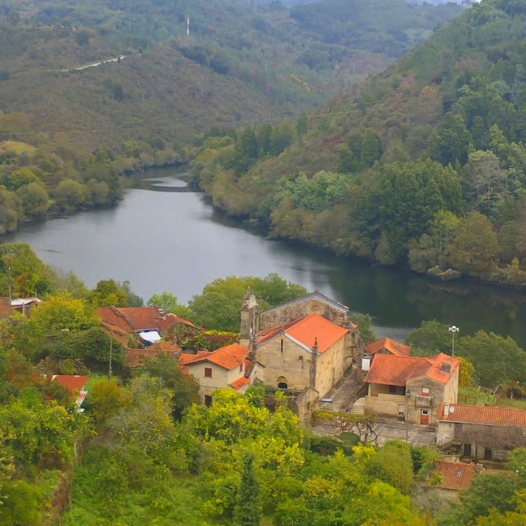 Instagram post from potirincon. This post is in position 3.