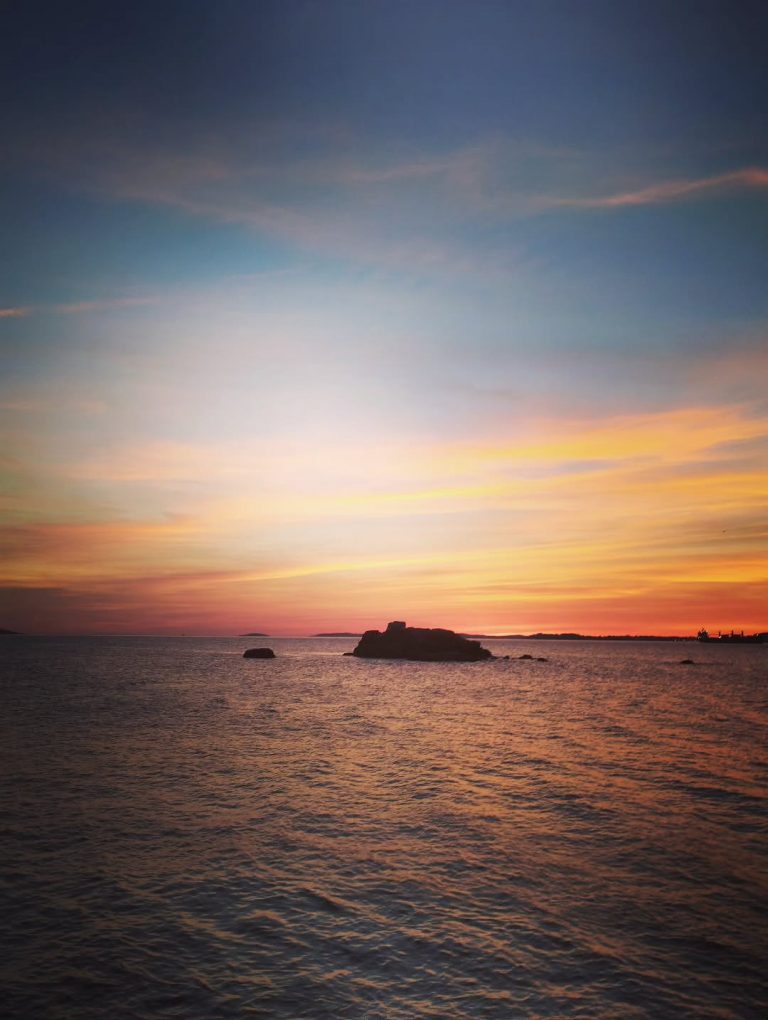 Instagram post from potirincon. This post is in position 3.