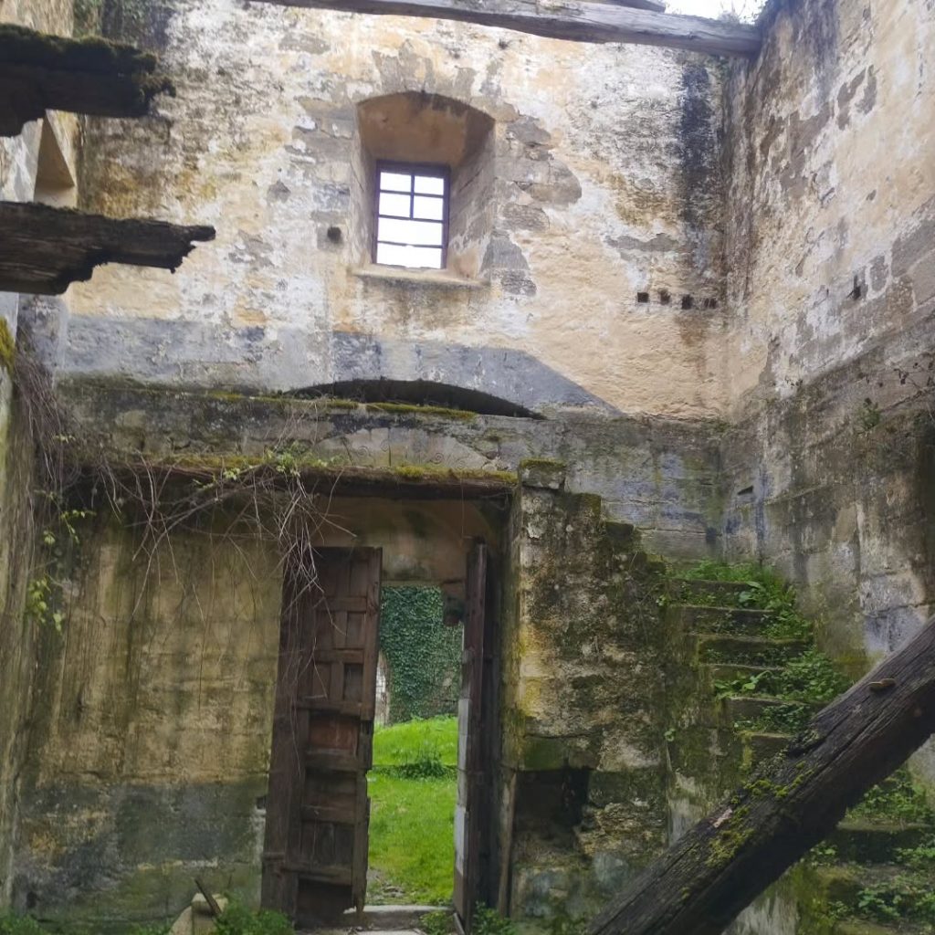 Instagram post from potirincon. This post is in position 3.